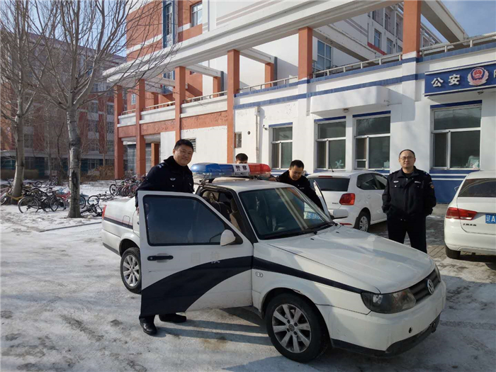 1519544842333097646.jpg 3巡逻一中队长李宝龙.jpg