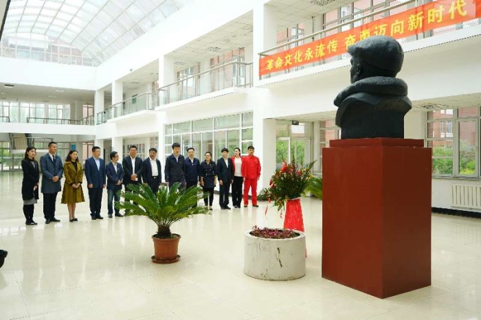 1527477398714053697.jpg 1527421706122511_鍓湰.jpg