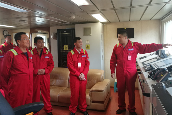 1565441826709007404.jpg 鍙傝鑰冨療涓捣娌规湇娴蜂笂閽讳簳骞冲彴_鍓湰.jpg